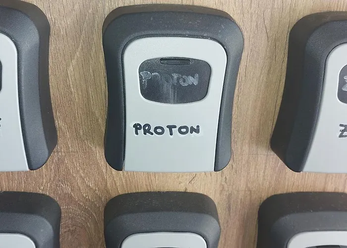 Proton דירה